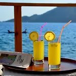 Kaya Hotel